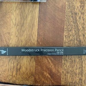 Younique Lipliner - Pouty